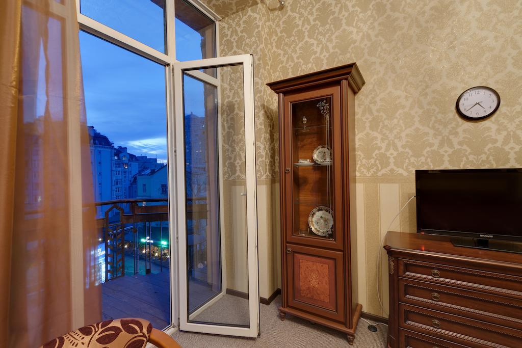 Pokrovsky Kyiv Exterior photo